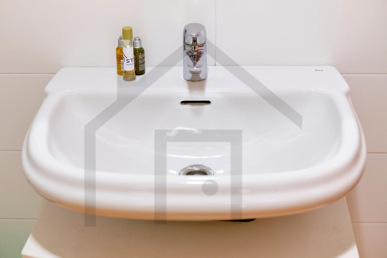 Loft En Oviedo - Ideal Para 3 Personas Exterior photo